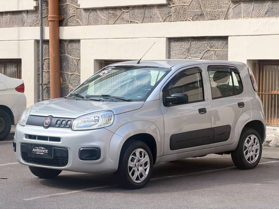 FIAT UNO 1.0 EVO ATTRACTIVE 8V FLEX 4P MANUAL FIAT UNO 1.0 EVO ATTRACTIVE 8V FLEX 4P MANUAL